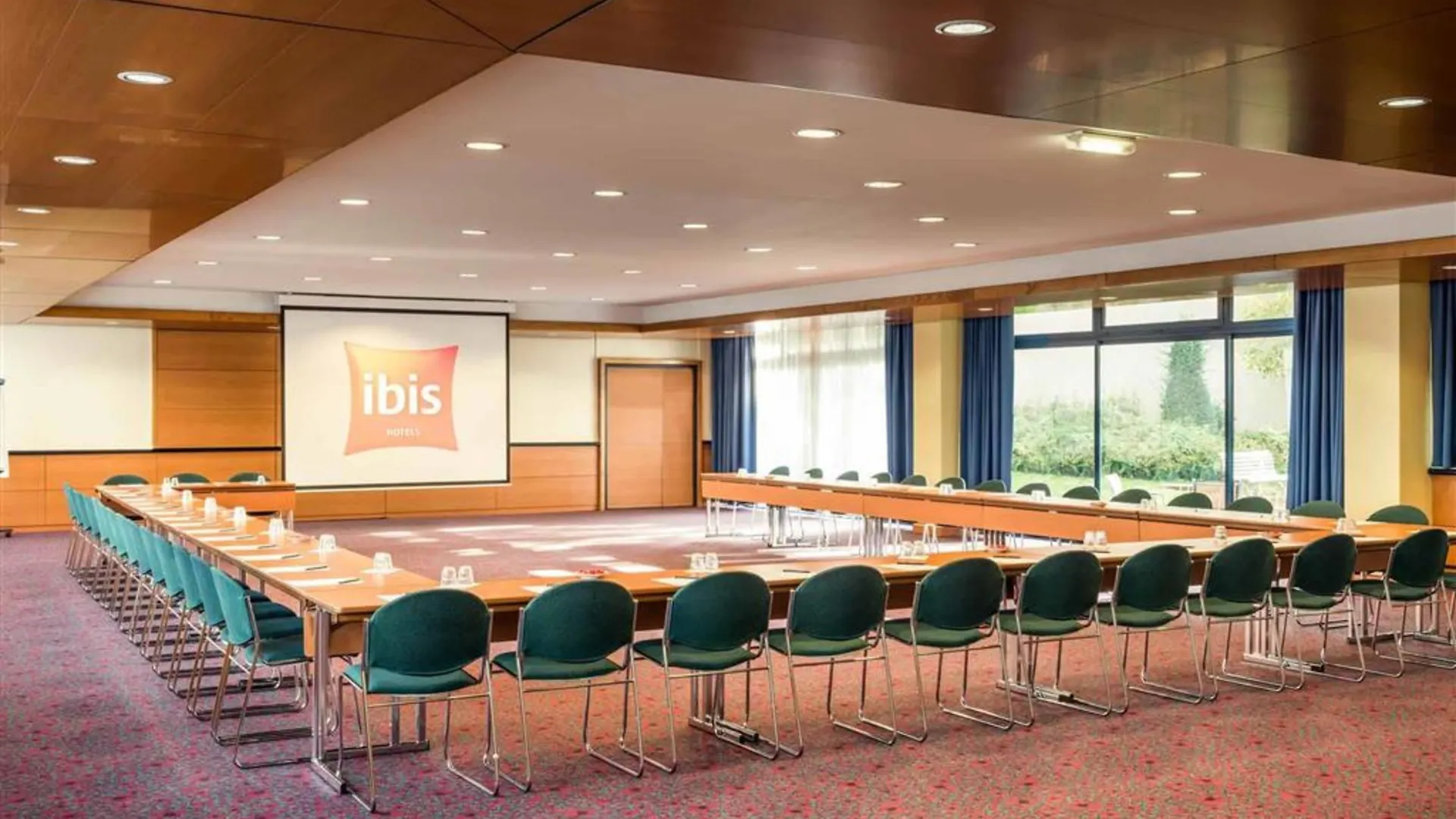 Hotel ibis Paris 17 Clichy-Batignolles  3*,  Frankreich