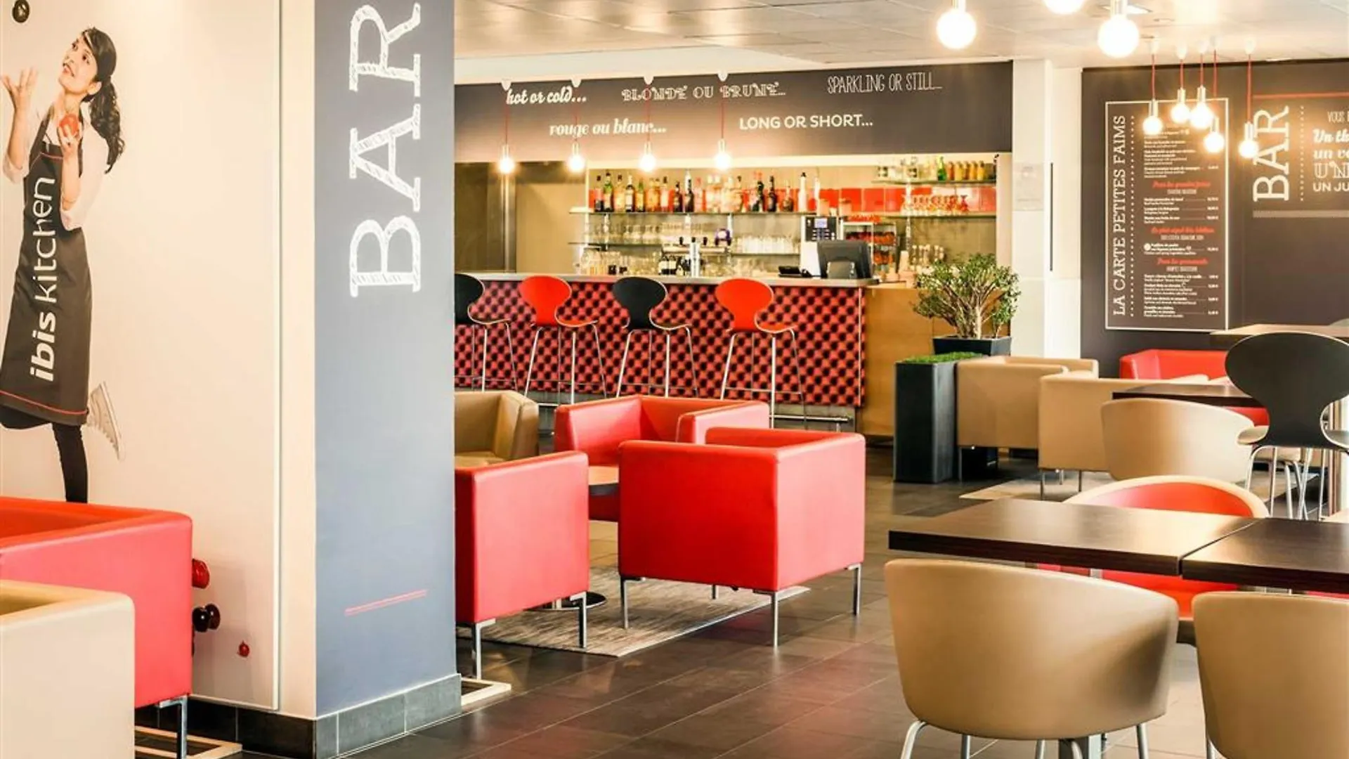 Отель Ibis Paris 17 Clichy-Batignolles
