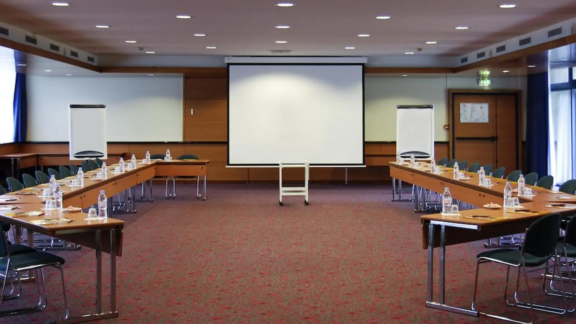 Отель Ibis Paris 17 Clichy-Batignolles