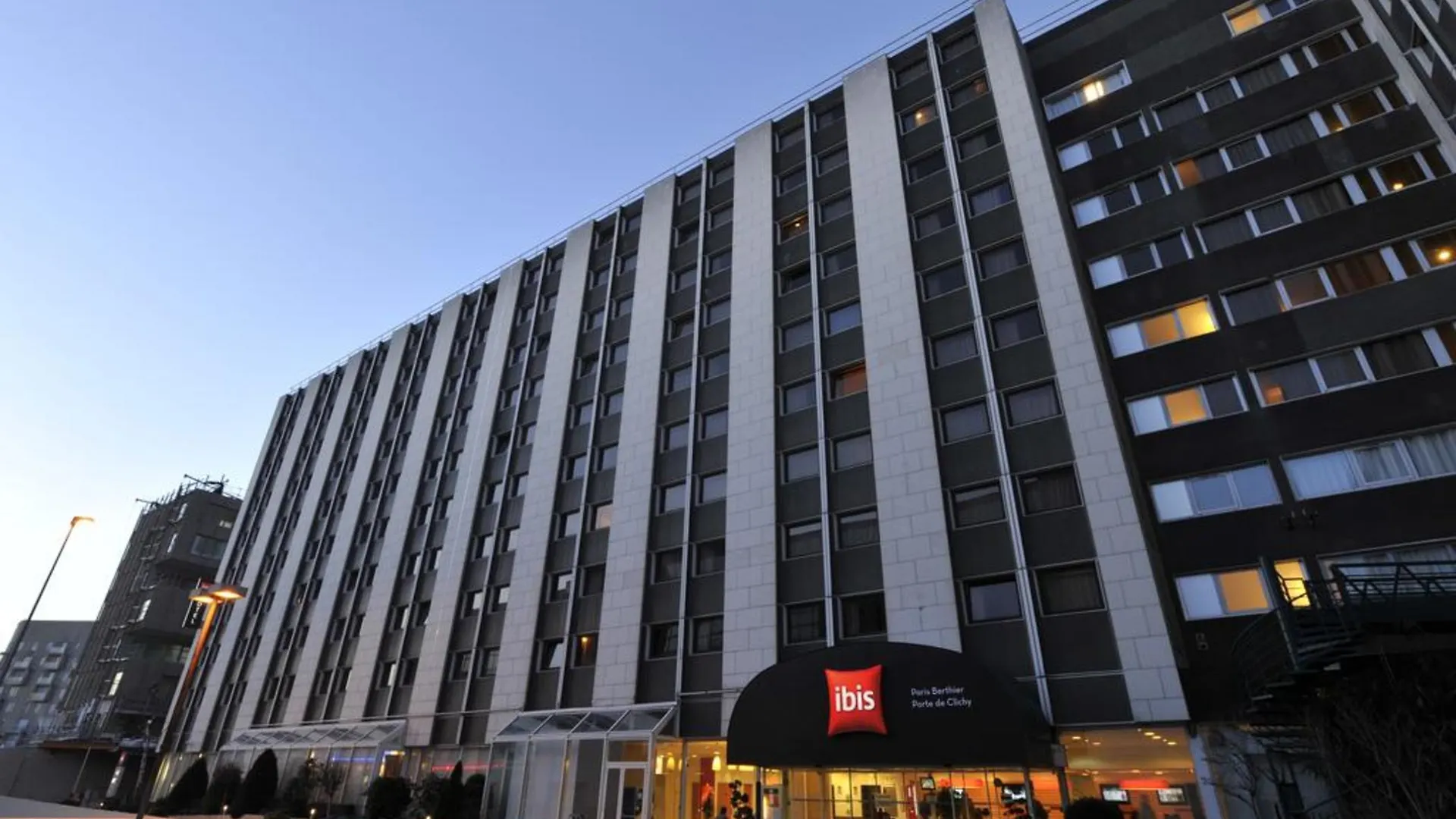 Отель Ibis Paris 17 Clichy-Batignolles