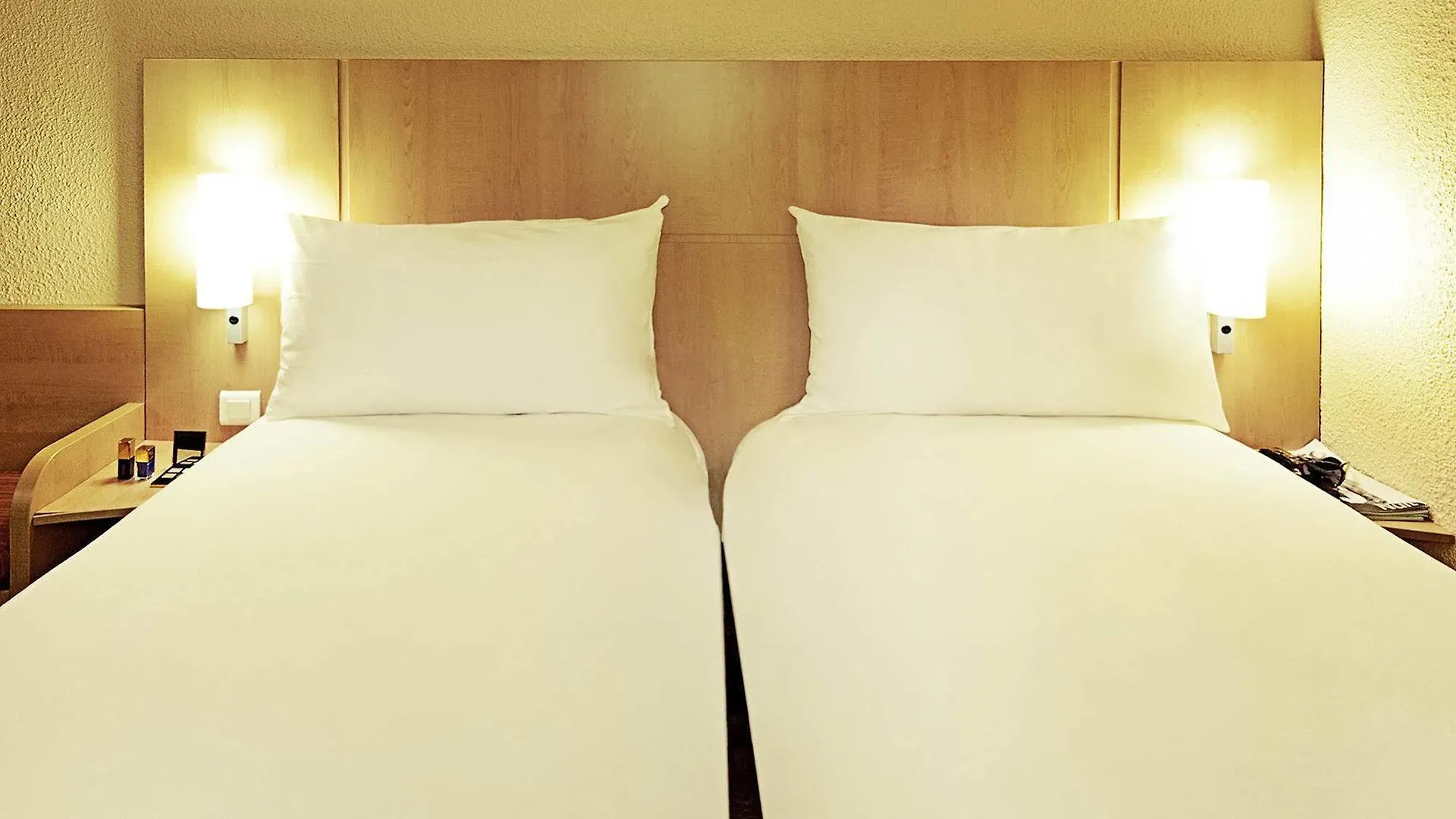 Отель Ibis Paris 17 Clichy-Batignolles